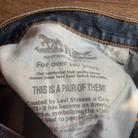 Mens Levi’s Dark Wash 559 Relaxed Straight Fit Size 42x28 Jeans - Picture 6 of 17